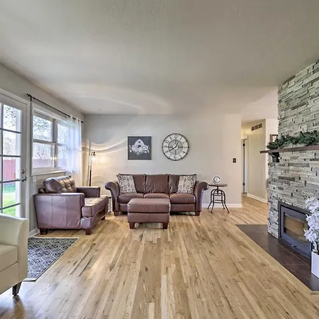 Quiet 1955 Home With Patio And Fire Pit In Boise!